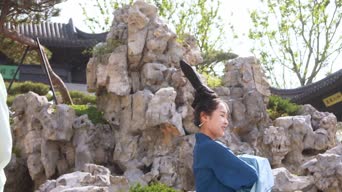 配音,衣服,树木,植物,全景