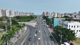 旅拍风景,城市,致敬英雄,高楼,公共汽车,全景