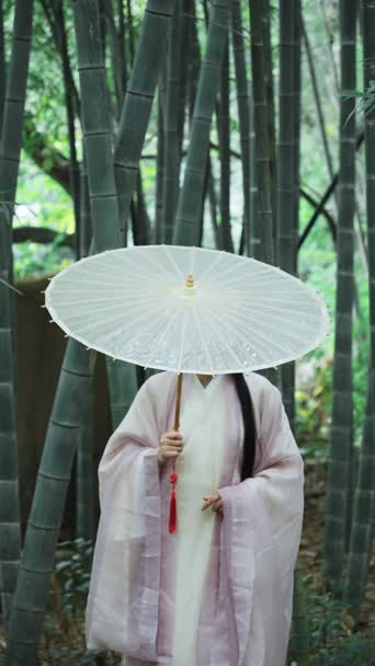 美女帅哥,古装,汉服,衣服,伞,树木,植物,全景