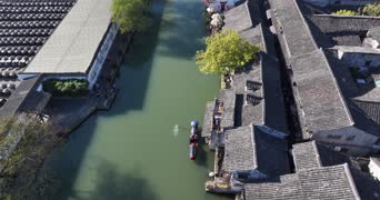 旅拍风景,配音,知识,高楼,树木,河流,全景