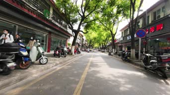 旅拍风景,逛街,街拍,车,公共汽车,树木,衣服,街道,大众,全景
