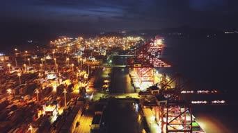 旅拍风景,夜景,高楼,树木,城市,全景