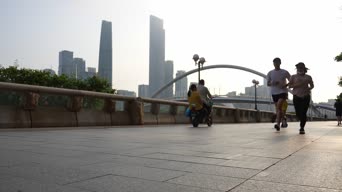 全民运动,配音,知识,树木,衣服,跳舞,全景