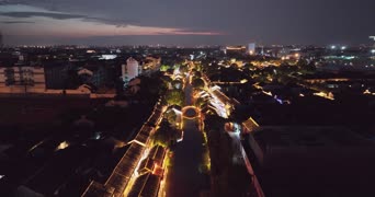 旅拍风景,夜景,美景,高楼,树木,街道,城市,全景
