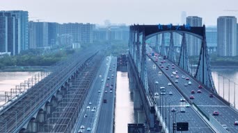 旅拍风景,城市,美景,雪,高楼,公共汽车,全景